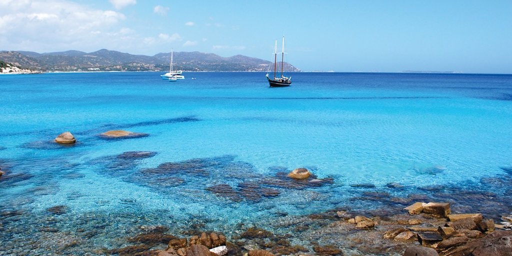Vacanza Sud Sardegna in yacht. Il tesoro di Villasimius, la spiaggia del Tanka.
