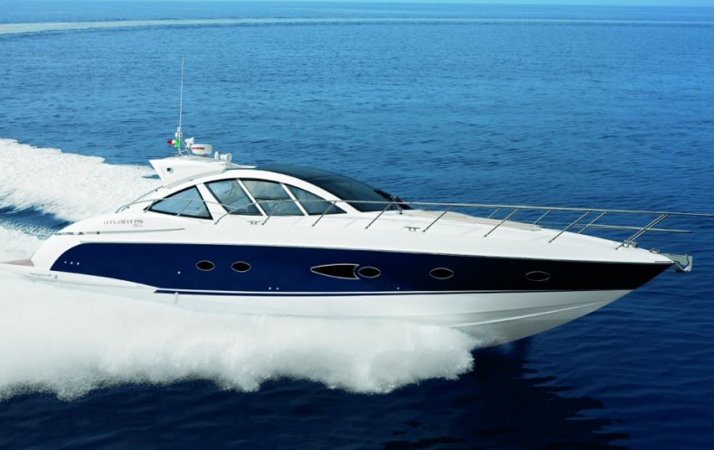 ATLANTIS 54. Charter yacht a Cannigione Free Charter