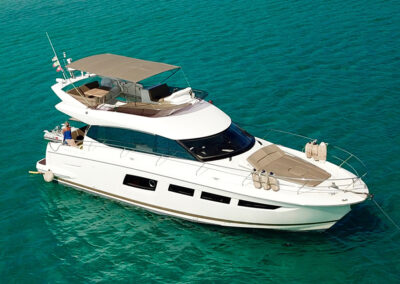 Prestige 500 Fly. yachtvermietung in sardinien